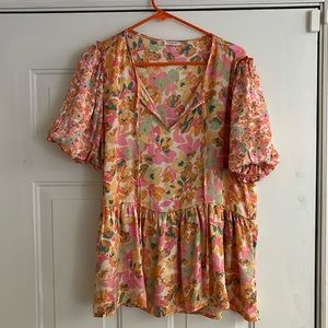 Jodifl size L floral top